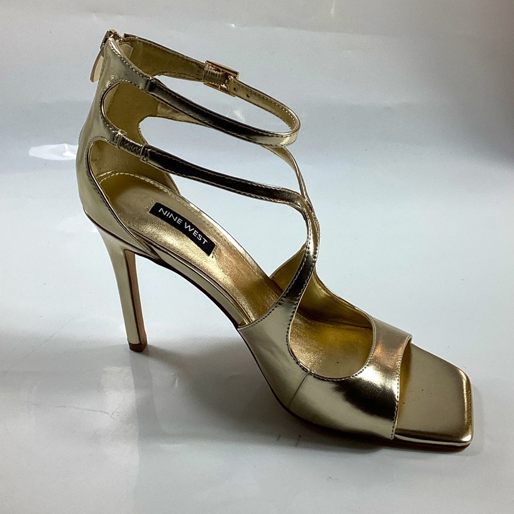 NINE WEST
Women's Tulah Ankle Strap Sandals Women's Shoes